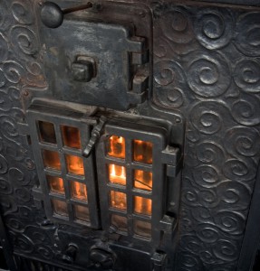 100256-cast-iron-fireplace